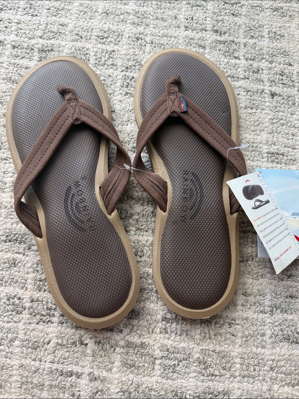 NWT Rainbow The Islander Dark Brown sandals/flip flops, 9